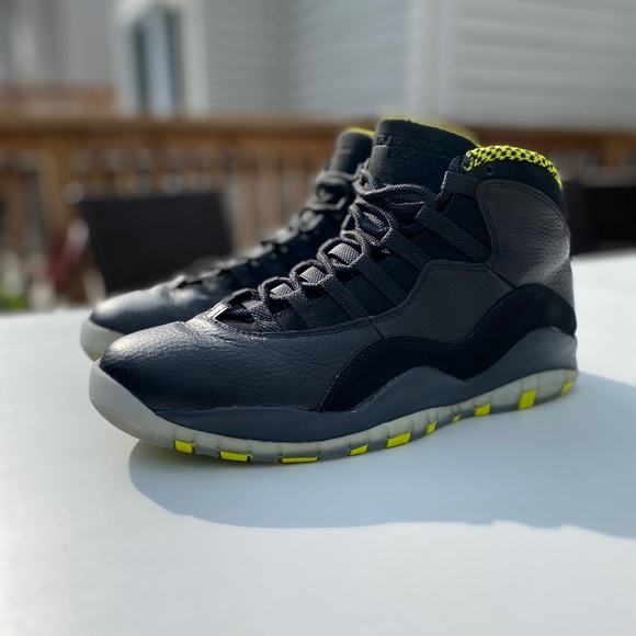 Men’s Jordan 10 Retro “Venom Green” size 10 - Picture 6 of 8